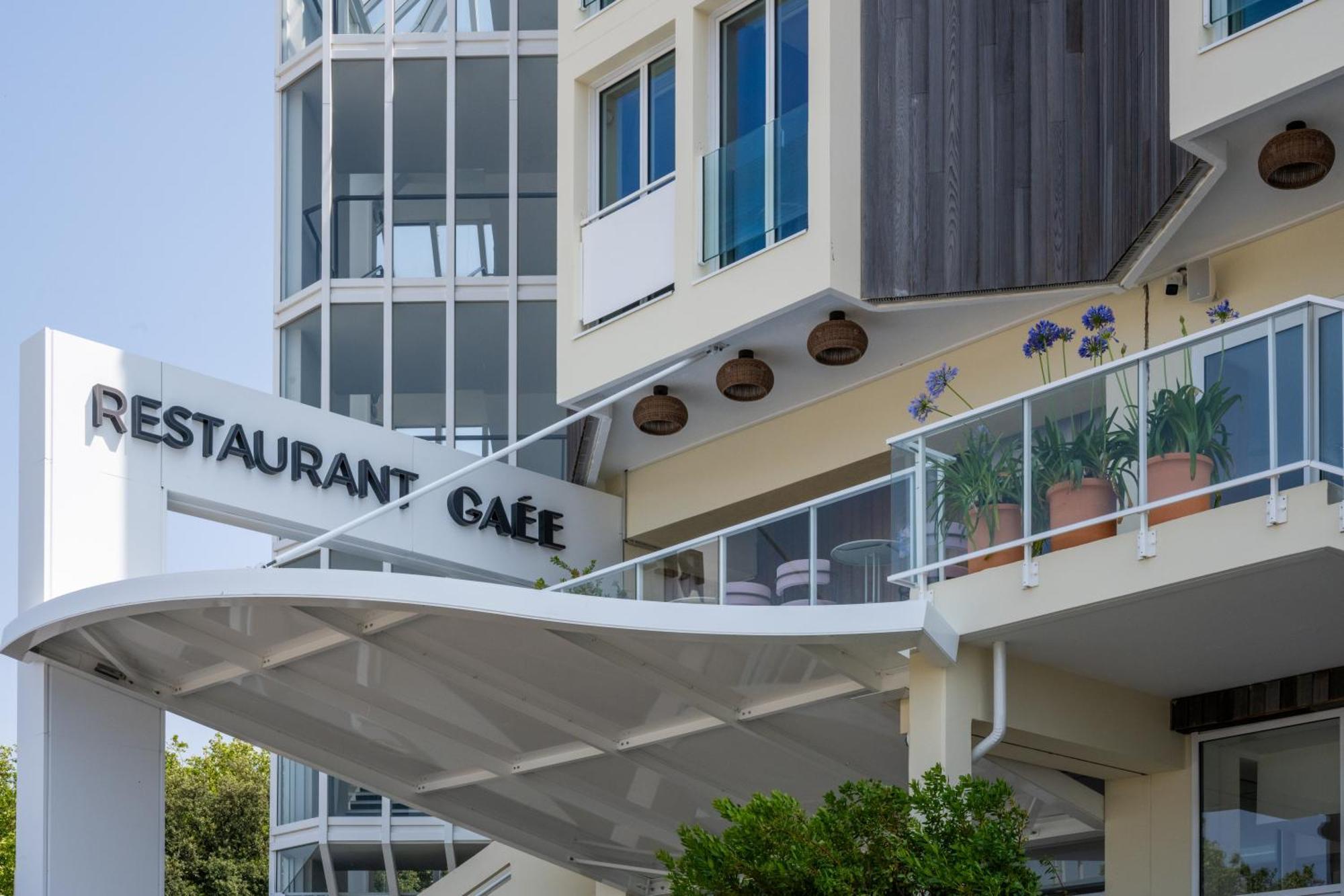 Hotel Mercure Vieux Port 4*
