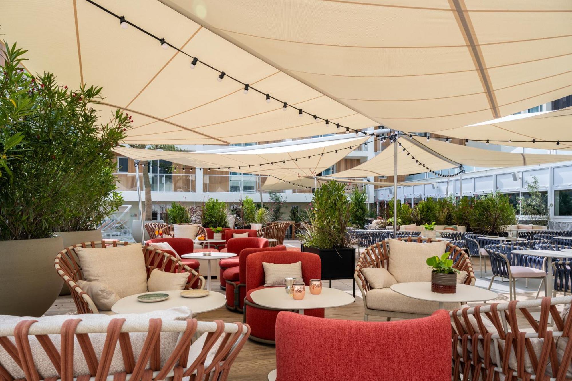 Mercure Vieux Port Hotel 4*