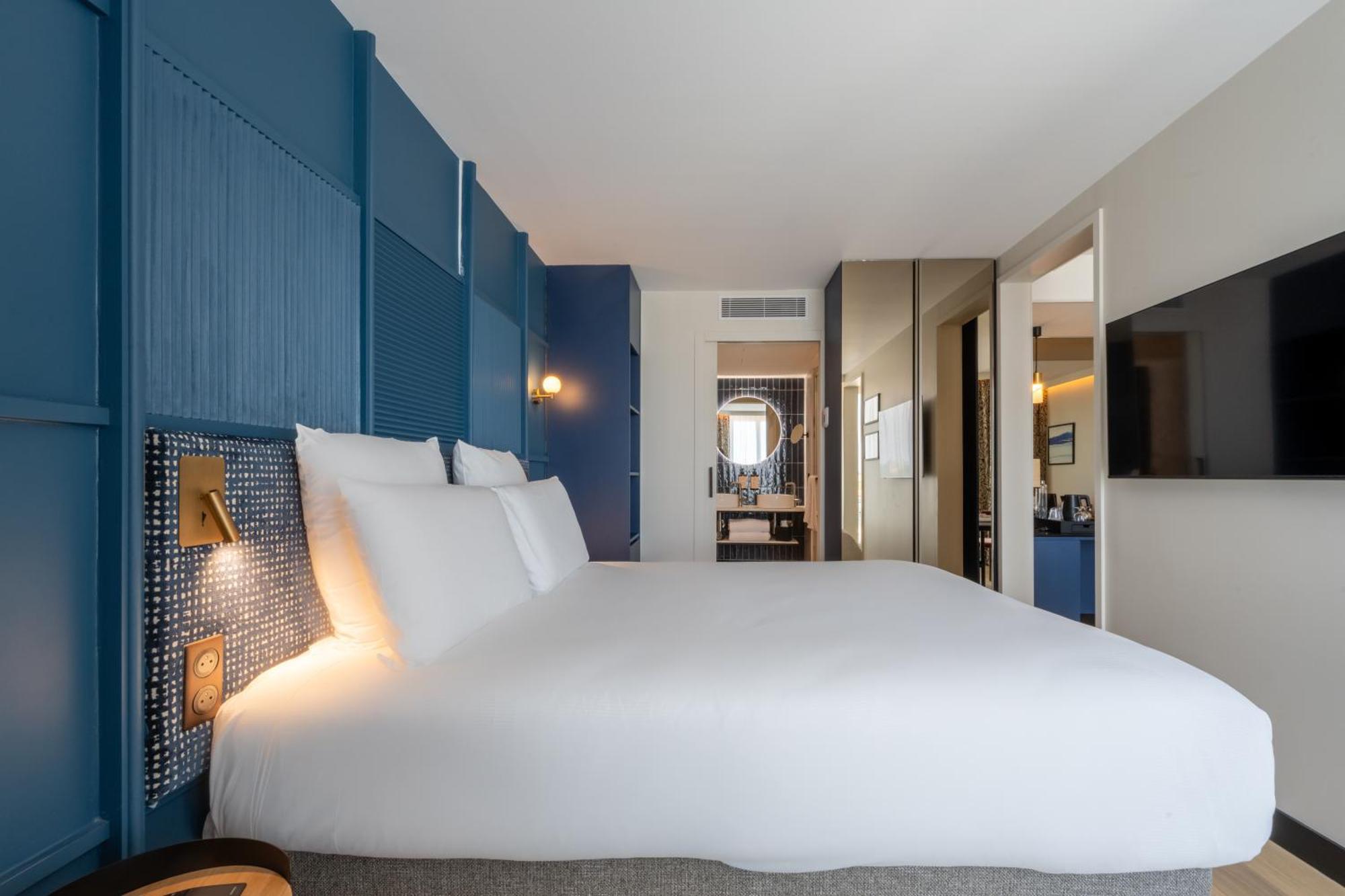Hotel Mercure La Rochelle Vieux Port 4*