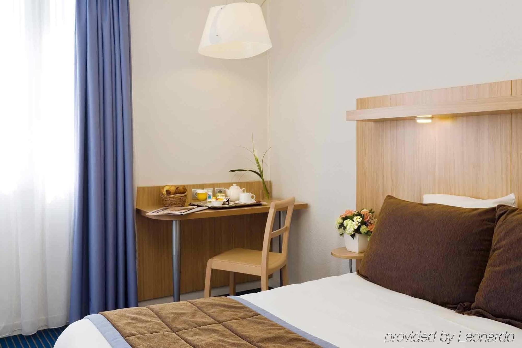 Mercure La Rochelle Vieux Port Hotel 4*